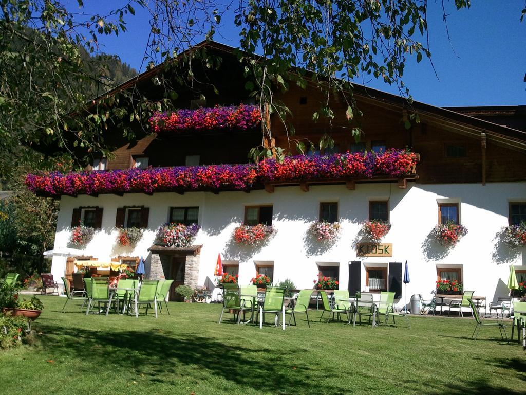 Pension Holzknechthof Am See Neustift im Stubaital Exterior photo