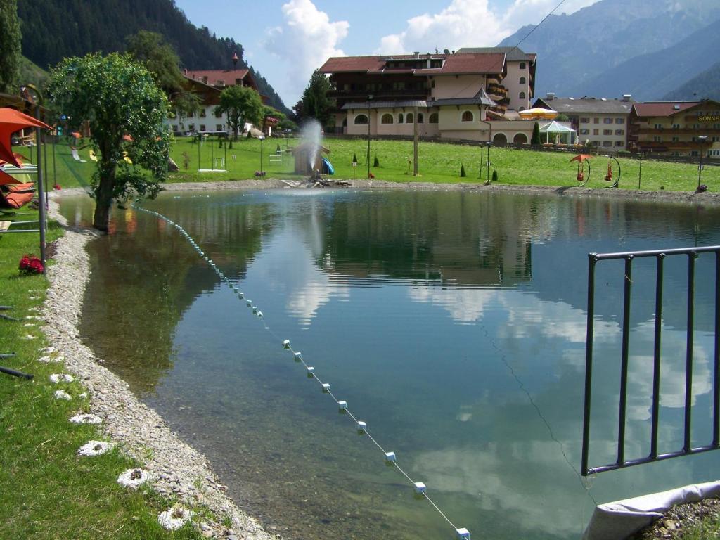 Pension Holzknechthof Am See Neustift im Stubaital Exterior photo